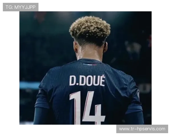 萨福诺夫复盘失球全队祝贺杜埃