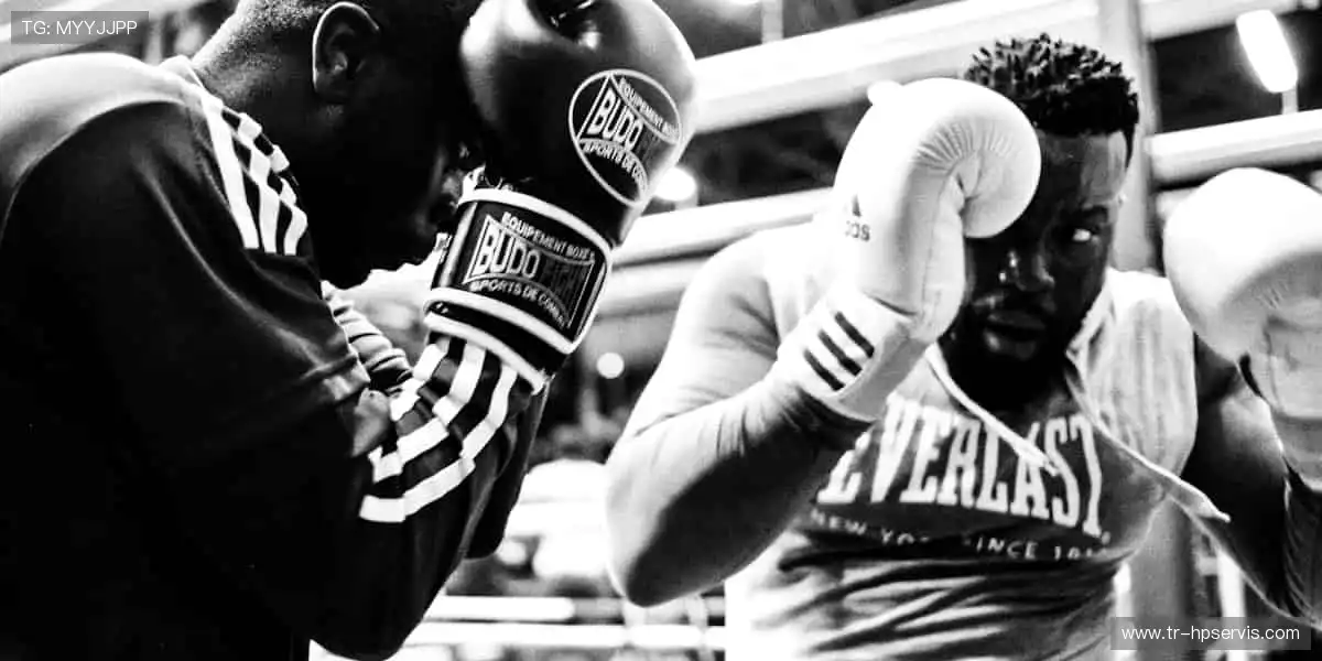 🎁 周边好物，把赛场带回家！